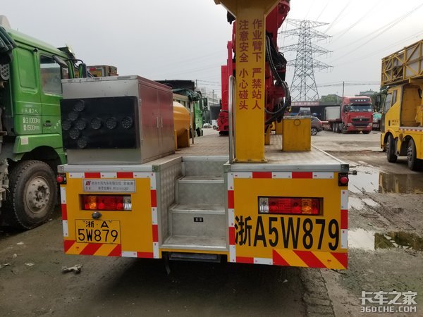 实拍解放J6M桥梁检测车，技术已日渐成熟，真不是吹的