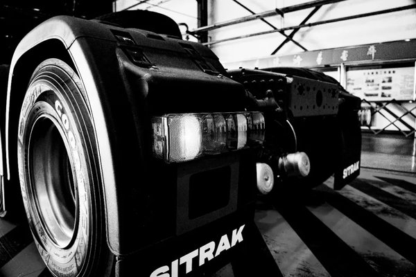 ��������ר���ǵ¿�����������ǧ����