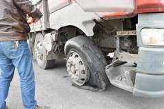 ������̥��Ҫ�����𻵹�·��Ҫ��һ��