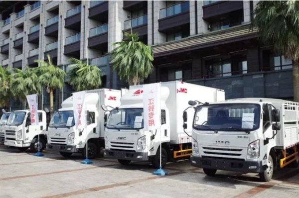 ���������г�&nbsp;�̵�������еĺϹ��Ῠ