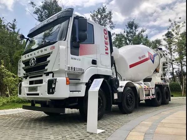 基建席卷全國(guó) 輕量化攪拌車迎發(fā)展良機(jī)