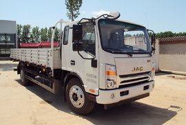 江淮发布8月产销快报：重卡下降10%，轻卡下降4.6%