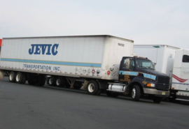 从福特和通用你死我活的争夺中，我们能学到什么？