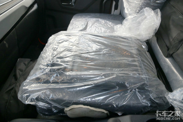 ���J6L�Ͷ������KR&nbsp;�����п���ѡ˭��