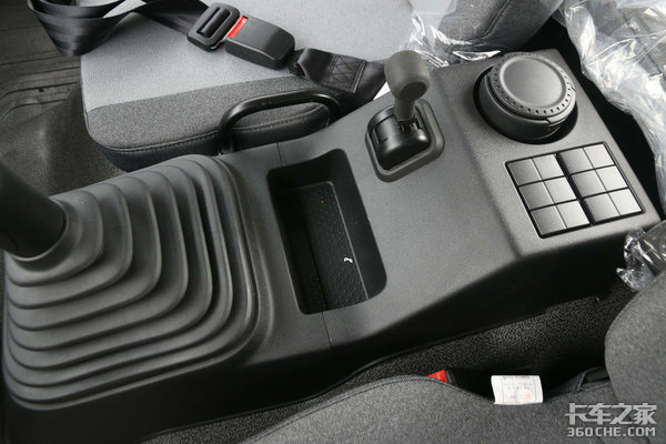 ���J6L�Ͷ������KR&nbsp;�����п���ѡ˭��