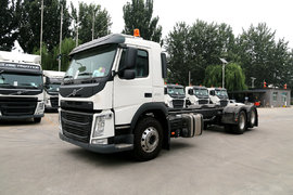 6x2竟配11升370马力发动机 这台沃尔沃FM专用车底盘让牵引车怎么看？