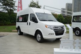 搭载玉柴国六发动机! 东风御风V9:拒绝花哨,实用为主