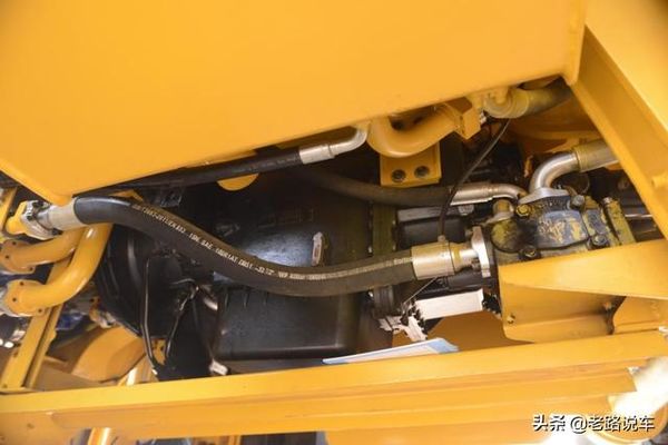 可独当一面!柳工DR100C的超级矿山车!