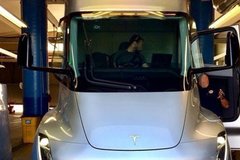 �Զ���ʻ��˾��������˯�������Ƿ�ȫ