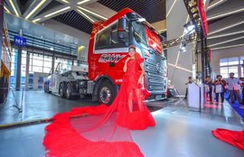 携新品首次亮相中国专用汽车展 三一重卡引爆展会现场