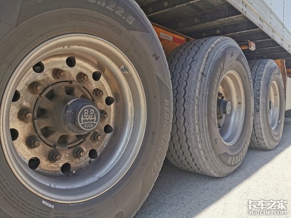 一路向西去新疆(3):全程3419公里,百公里油耗32.1升!