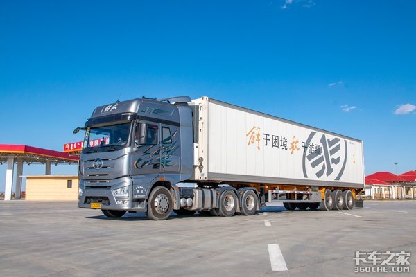 一路向西去新疆(3):全程3419公里,百公里油耗32.1升!