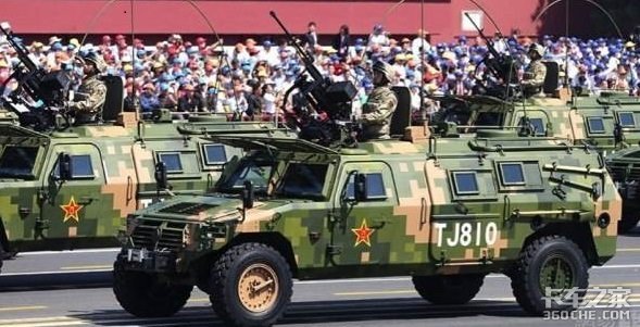 说起阅兵场上的军车，这位中国“猛士”你一定见过