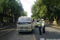 �Ͼ������ڱ��ϵ��͹޳�͵͵��ʡ���䣡