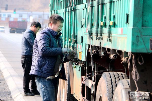 ���ױ����ӵ�Ⱥ��&nbsp;����ǿ����˵�����