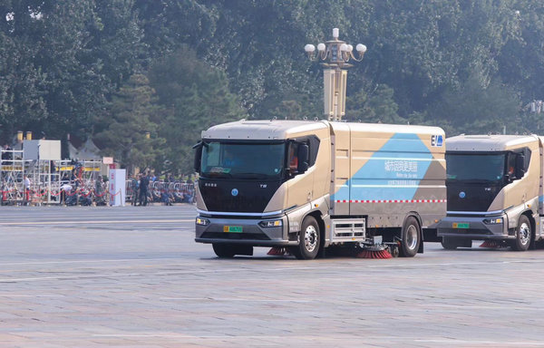深藏功與名 閱兵場上的保障卡車有哪些