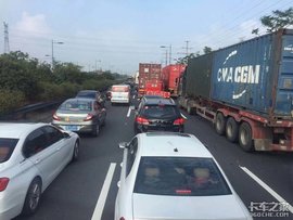 公安部:国庆长假第二天全国共查处货车违法载人1705起