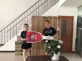 警察转行做卡车销售 内修外练是他的独门秘籍