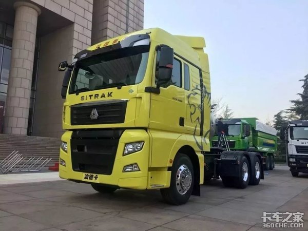 汕德卡LNG 8气囊牵引车 保准你没见过!