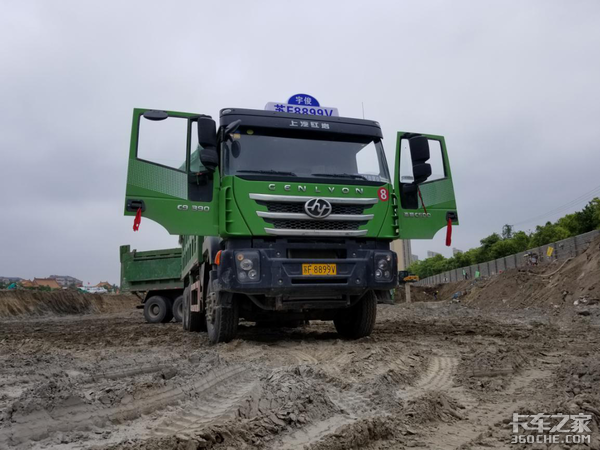 红岩杰狮渣土车 我的能量 超乎你的想象