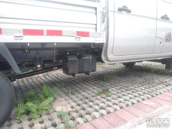 与其吐槽油价高，不如试试双燃料微卡