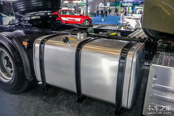 聚焦丨甲醇新能源! 商用车展览会迎来新风口,纯电动对手来了!