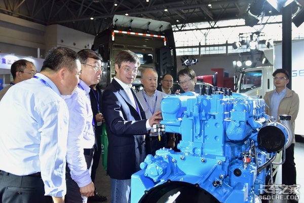 聚焦丨甲醇新能源! 商用车展览会迎来新风口,纯电动对手来了!