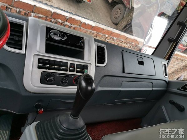 ���Լ۱ȶ��ֳ�&nbsp;��̨�����Ῠʵ������