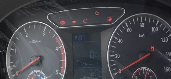 ���ͺ�&nbsp;����ʱ��Mƾɶ�ö���˾�����ģ�