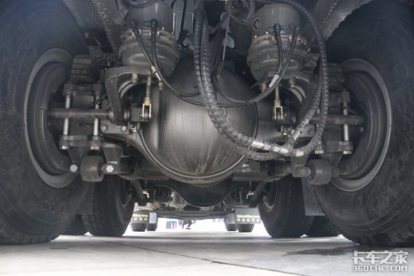 和甩掛一樣方便 圖說重汽可卸式環(huán)衛(wèi)車