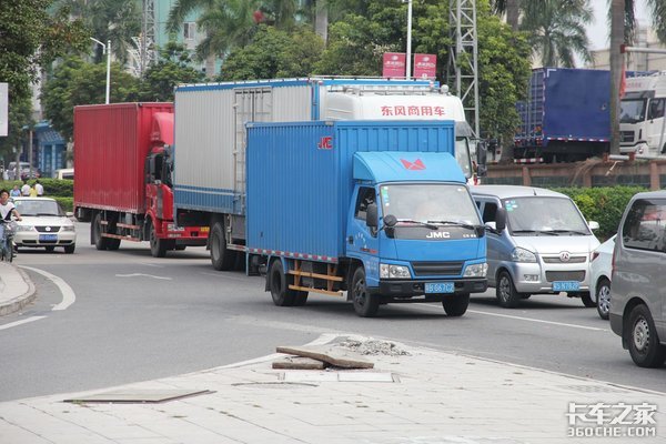 轻卡上牌难+标载化趋势显著 多个品牌开始采用原厂货厢