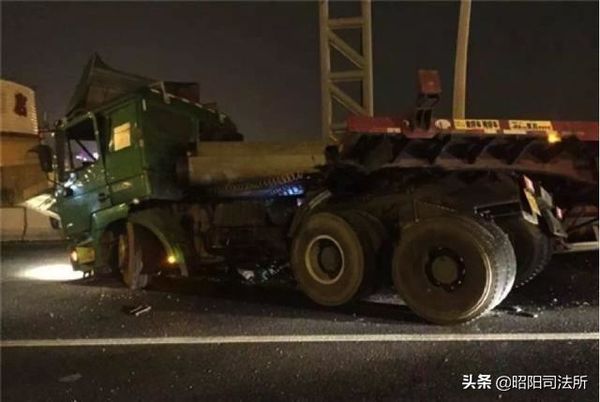 ����ѹ���ų���һ������1556��&nbsp;����4��