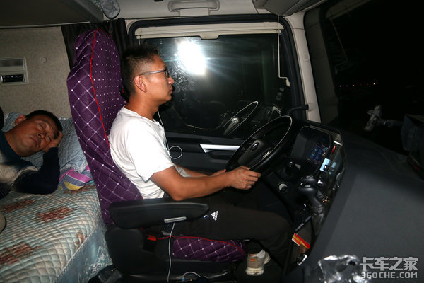 30Сʱ��2400����&nbsp;������J7����֮��