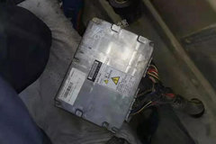 ��ʻ����ͻȻû��Ӧ��������˿�Ц����