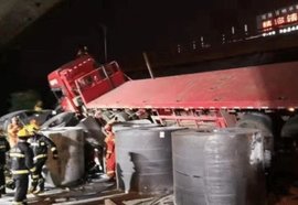 高压治超下运费水涨船高，货车司机：宁可多拉几趟，不敢一次装完