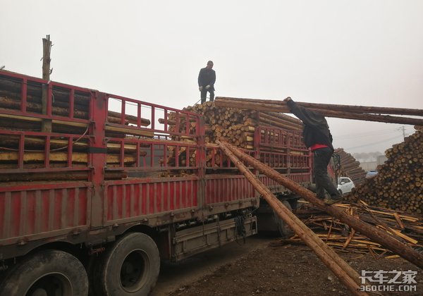 �Ӹ���ͷ&nbsp;���˰복��&nbsp;�Ķ�����˽�����