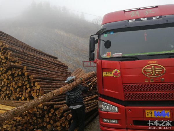 �Ӹ���ͷ&nbsp;���˰복��&nbsp;�Ķ�����˽�����