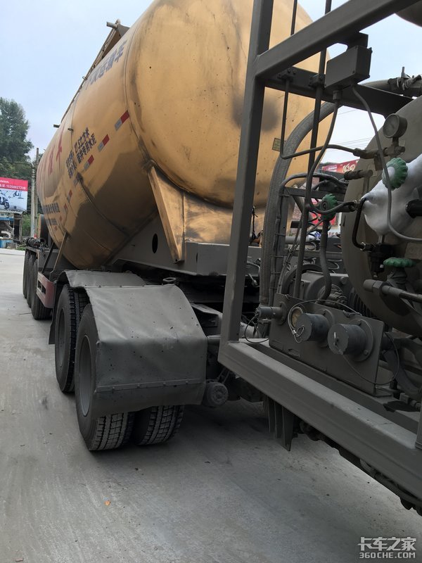 开过华菱LNG车后, 在选车上有了新想法