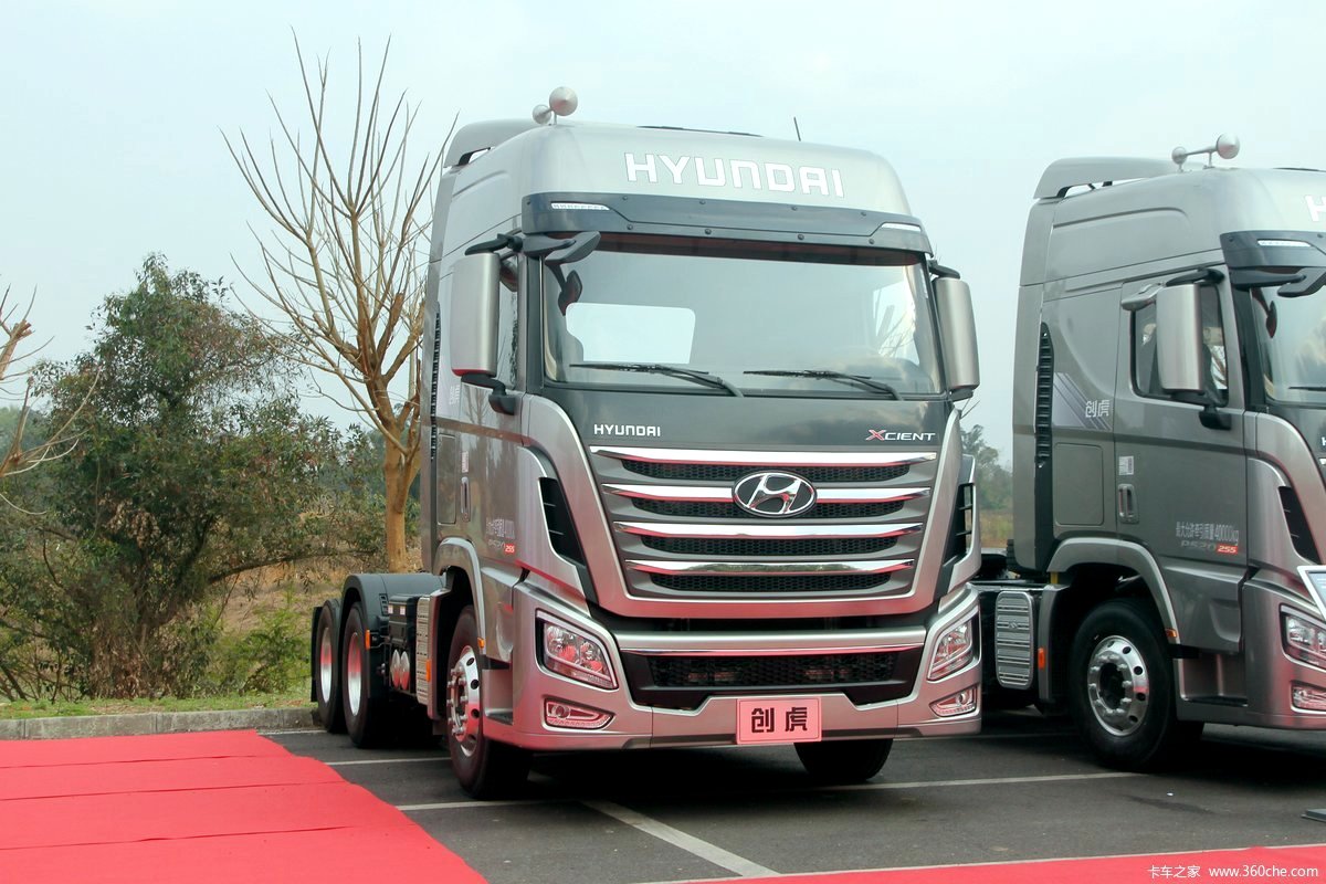 广汽日野创虎巨咖三款重卡近况介绍图片列表