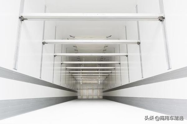 凯斯鲍尔：推出了花卉专用冷链半挂车！