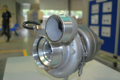 ��������Ӣ���������з�������ѹ������