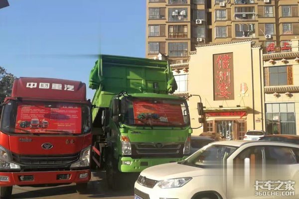 订车6台 重汽豪曼麒麟上市双节盛惠上饶站