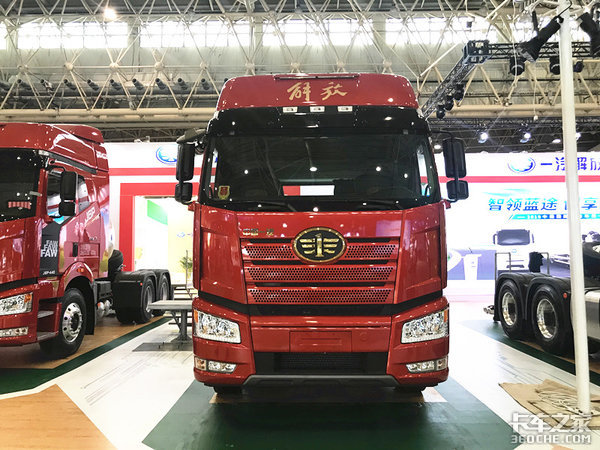 【中国商用车展】覆盖智能重卡、纯电动、LNG 一汽解放8款产品介绍