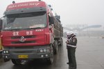 濮阳：增添交警执勤点 严查违法货车！