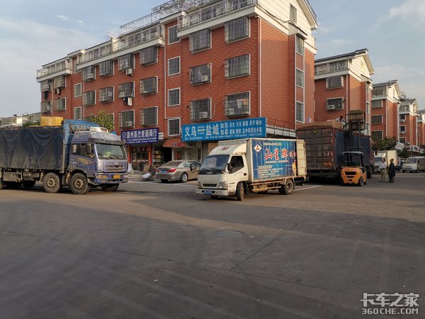 探秘小商品之都，领略当代交通运输缩影