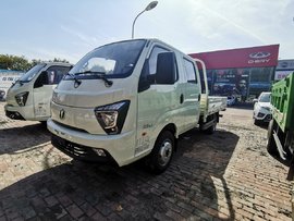 玉白涂装靓丽典雅,小康动力超大空间,开着双排座缔途GX,巴适!