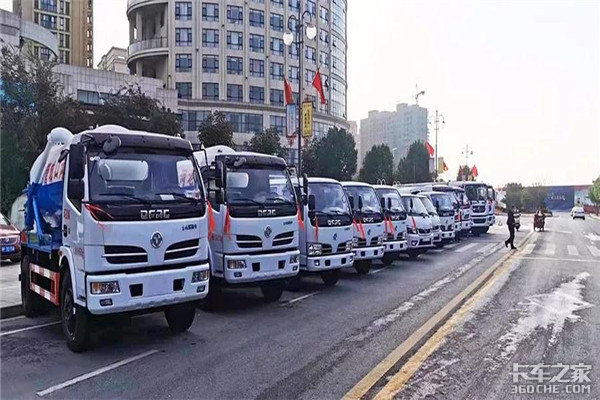 筑美老河口,环保放大招:首批东风福瑞卡环卫车精装上阵!