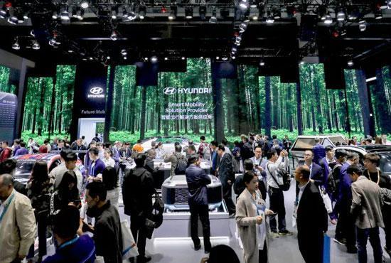 现代商用车:进博会展示氢燃料电池卡车技术