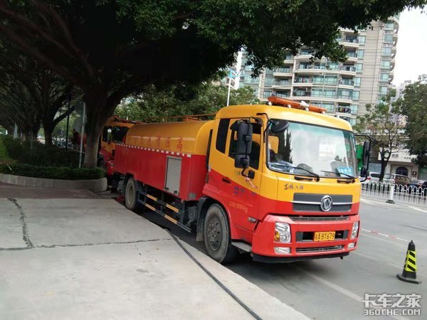 不怕臟污，管道疏通吸污車為自己代言