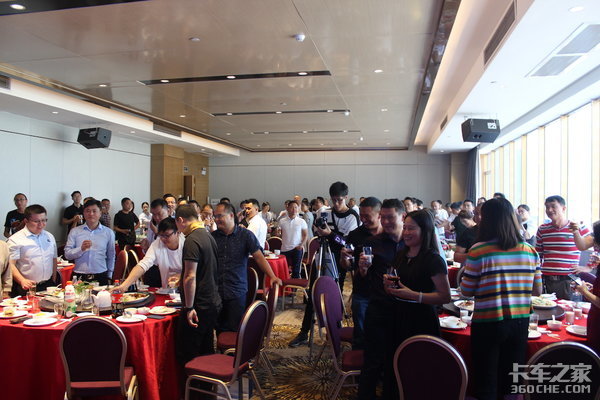 福田欧曼中山总代理 中山宇福汽贸隆重开业